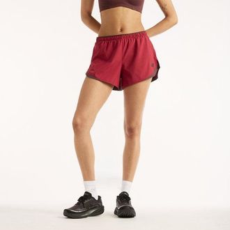New Balance Mujer RC Essential Short 3 en Rojo, Polywoven, Talla M