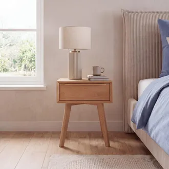 Maisons du monde Mesita de noche de chapa de roble