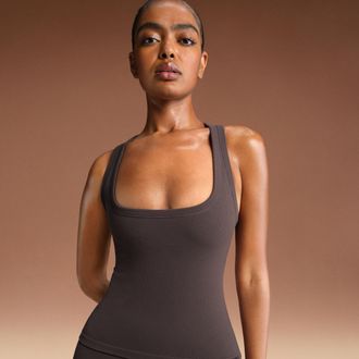 Nike Womens SKIMS Vintage Seamless Racerback Tank Top in Brown | TPTNK5160W-PHO