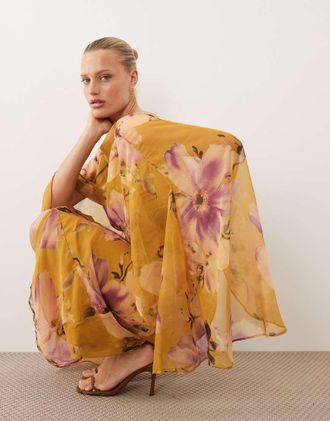 Asos Vestito al polpaccio drappeggiato con maniche a kimono e mantella giallo a fiori con apertura sul retro-Multi