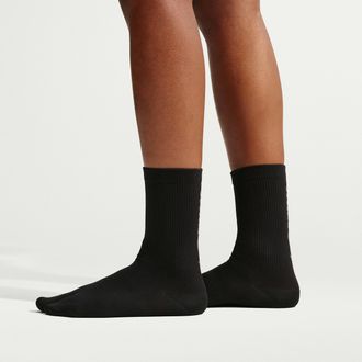 Nike Womens SKIMS Rift Split-Toe Crew Socks (1 Pair) in Black | IW5834-054