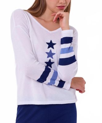 French Kyss V-Neck Star Top In White/multi