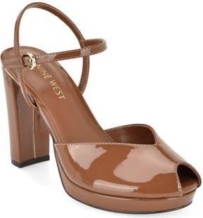 Nine West Elanna Sandal in Dark Tan at Nordstrom Rack, Size 9.5