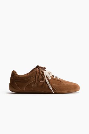 H&M Sneaker aus Veloursleder - Beige