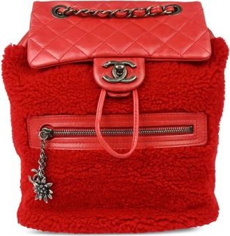 Chanel 2015 shearling backpack - women - Sheepskin/Lambskin - One Size - Red