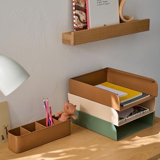 AM.PM Postvak, Arreglo