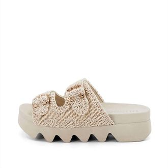 Bussola Womens Clemmie Buckle Strap Sandals In Beige
