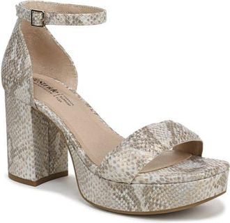 Life Stride Ashland Ankle Strap Platform Sandal in Bone Multi at Nordstrom, Size 5.5