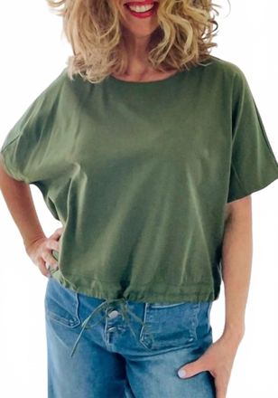 Entro Relaxed Short Sleeve Top In Olive Green