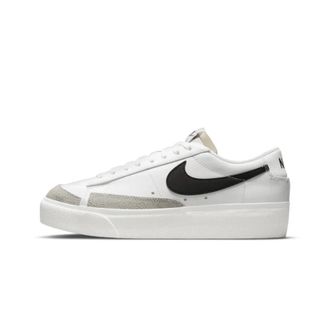 Nike Fitness, Dames, Wit, 44 1/2 EU, Leer, Blazer Low Platform