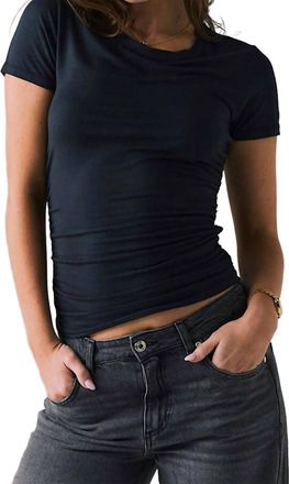 Chaser Louiss Tee In Black