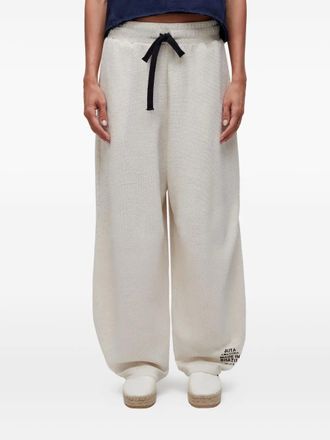 Osklen pleat-detail track pants - Neutrals