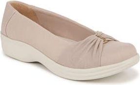 Life Stride Paige Flat in Beige at Nordstrom Rack, Size 8.5