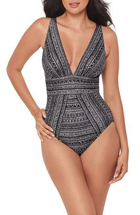 Miraclesuit Elysium Odyssey One-Piece Swimsuit in Black/white at Nordstrom, Size 16