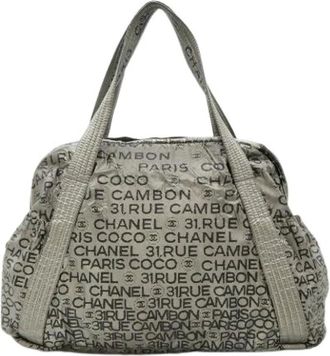 Chanel Pre-owned Handbags, female, Gray, Size: ONE SIZE Pre-owned Nylon chanel-bags
