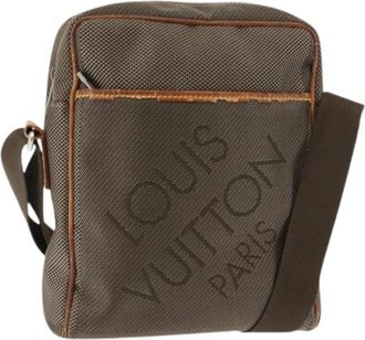Louis Vuitton Pre-owned Cross Body Bags, female, Brown, Size: ONE SIZE Pre-owned Canvas Cross Body Bag