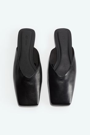 H&M Mules aus Leder mit eckiger Spitze - Schwarz