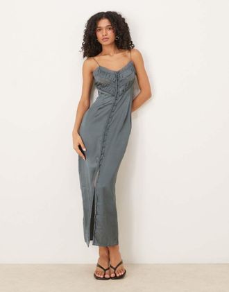 Asos Vestito sottoveste lungo con spalline sottili in raso grigio acciaio con bustino ricamato-Multicolore