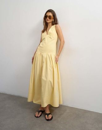 Topshop Vestito lungo strutturato in popeline color latticello con vita scesa-Giallo