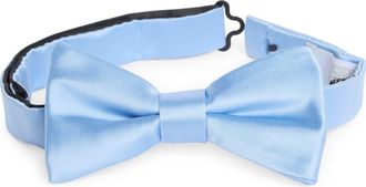 Nordstrom Rack Satin Solid Bow Tie in Sky Blue at Nordstrom Rack