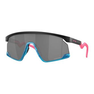 Oakley Stylish Sunglasses with Unique Design