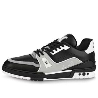 Louis Vuitton LV Trainers Black 1AAHS2