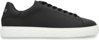 Versace Greca Low-top Sneakers - Heren - Sneakers - Zwart - 40 EU - Leer - Schoenen