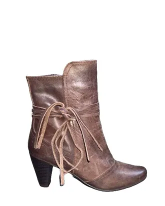 Eric Michael Womens Karen Ankle Boot In Brown