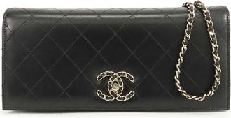 Chanel Clutch rotonda CC in pelle di agnello trapuntata con catena e impunture 2018-2019 - Nero