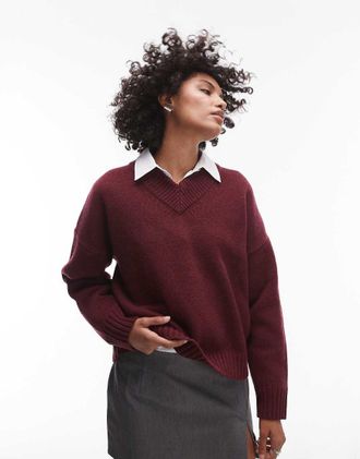 Topshop knitted premium 100% lambswool v-neck relaxed sweater in burgundy-Multi