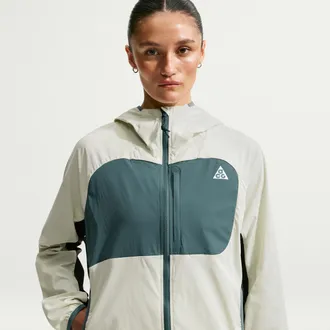Nike Womens Nike ACG Five Towers UV Protection Jacket in Green | II1328-020