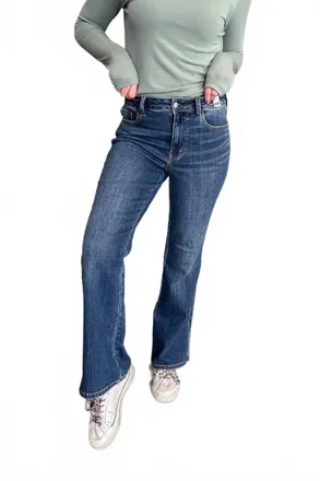 Judy Blue Midrise Bootcut With Cell Phone Pocket Jeans In Medium Wash