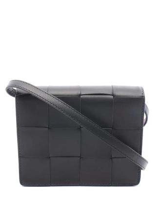 Bottega Veneta 2020s Maxi Intrecciato cross body bag - women - Calf Leather - One Size - Black