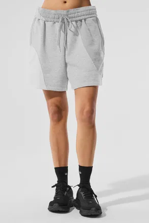Alo | 7 Make Waves Short in Athletic Heather Grey Tonal, Size: XS WOMEN/XXS MEN