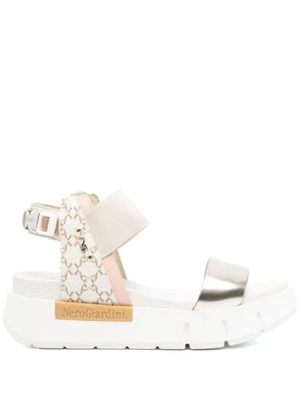 Nero Giardini Sandali in pelle con plateau 55mm - Oro