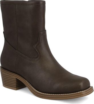 Mia Dagny Bootie in Chocolate at Nordstrom Rack, Size 8.5