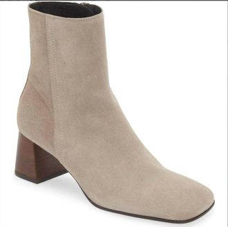 Chocolat Blu Womens Zoan Boots In Taupe