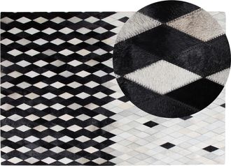 Beliani Alfombra De Piel Blanca Y Gris 140 X 200 Cm Moderna Patchwork Hecha A Mano Maldan