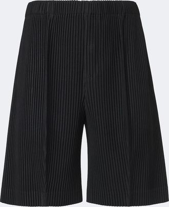 Homme Pliss&eacute; Issey Miyake Homme Pliss&eacute; Issey Miyake Monthly Colors: August pleated Bermuda shorts