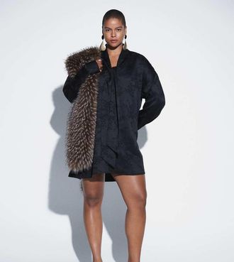 Asos Curve ASOS DESIGN Curve vestito corto jacquard con allacciatura al collo nero