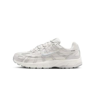 Nike Fitness, Dames, Wit, 37 1/2 EU, Leer, P-6000 SE