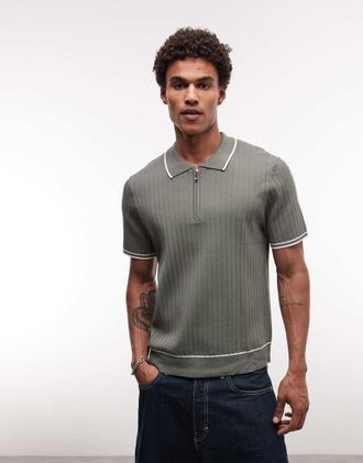 Capo Polo in maglia verde oliva con zip a contrasto