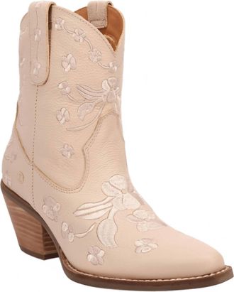 Dingo Womens Sweetheart Bootie In Sand