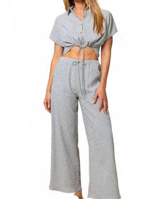 Gilli Maranda Top And Pants Set In Cream/navy