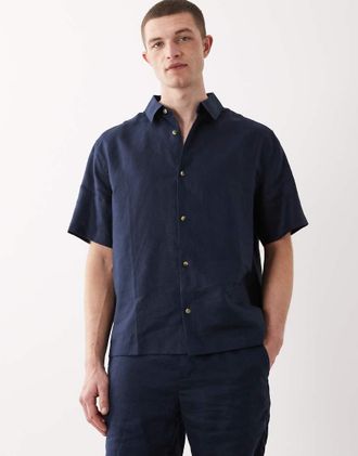 Asos Camicia vestibilit&agrave; comoda in 100% lino color blu navy in coordinato