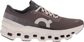 On En la zapatilla para correr Cloudmonster 1
