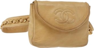 Chanel Vintage Flap Waist Bag Leather Leather Clutche & Pouche Bag (Pre-Owned)