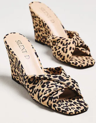 Silent D Katia Wedges