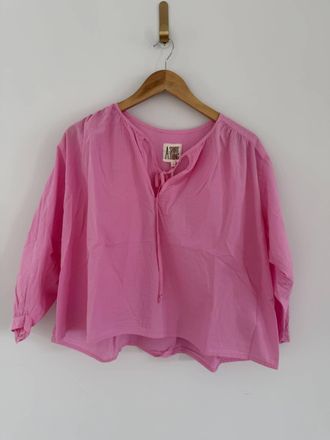 A Shirt Thing Womens Frenchie Cabo Blouse In Grapefruit
