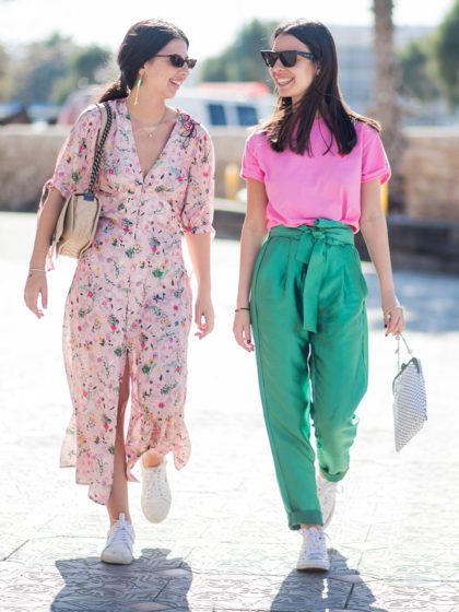 ¡Las sneakers en color que sustituirán las clásicas blancas!